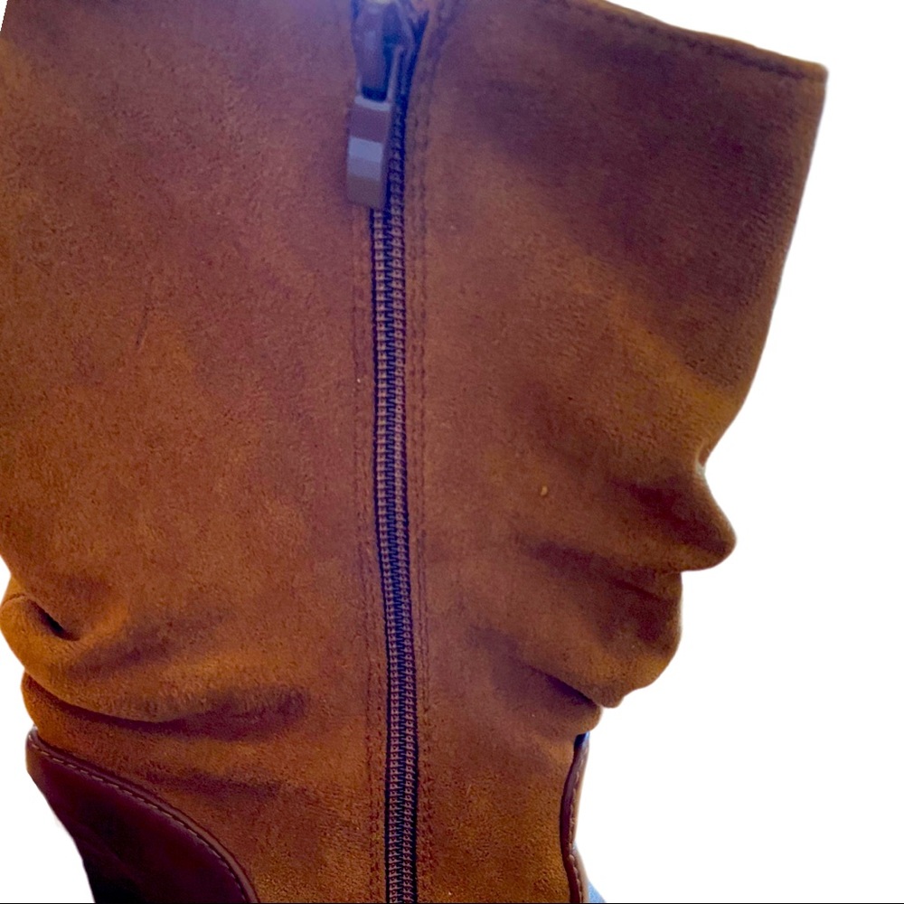 Boots - Picture 2 of 3